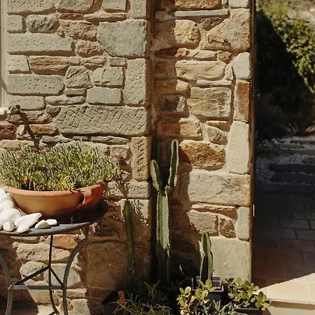 Country house On The Rocks - The Retreat - Serviced *